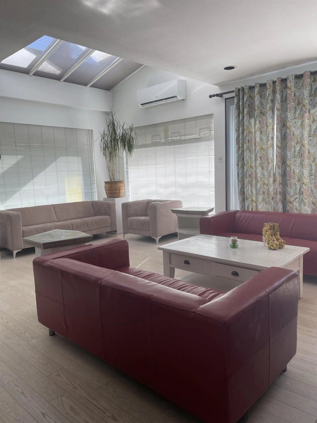 757 W 52nd Avenue, Vancouver