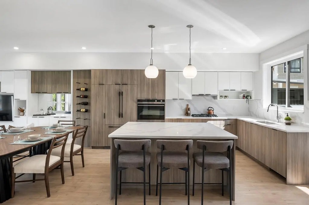 5993 143 Street 18, Surrey