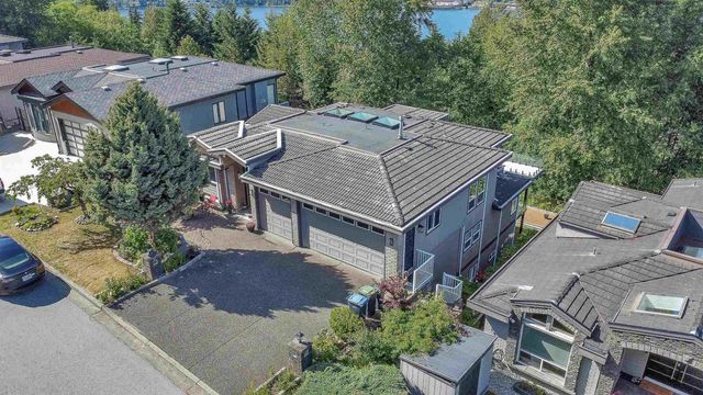13 Shoreline Circle, Port Moody