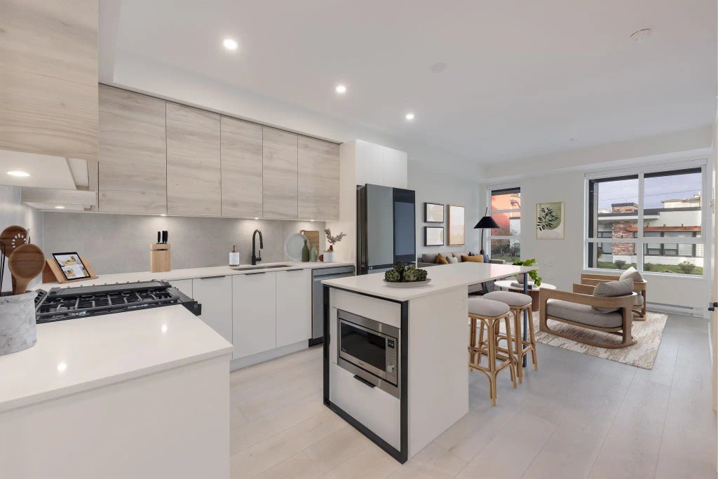 30494 Cardinal Avenue 206, Abbotsford