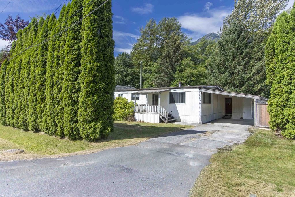 36 Bracken Parkway, Squamish