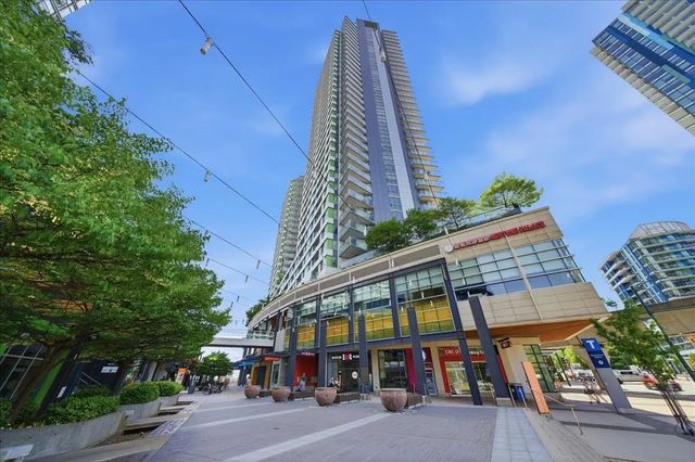 488 Sw Marine Drive 2703, Vancouver