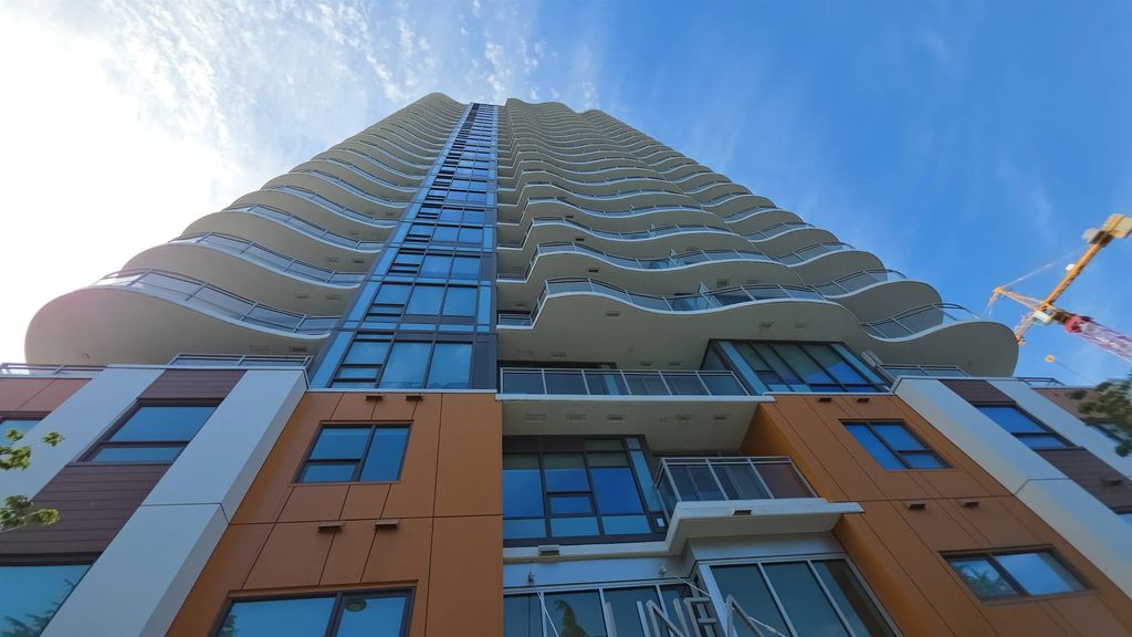 13318 104 Avenue 1403, Surrey