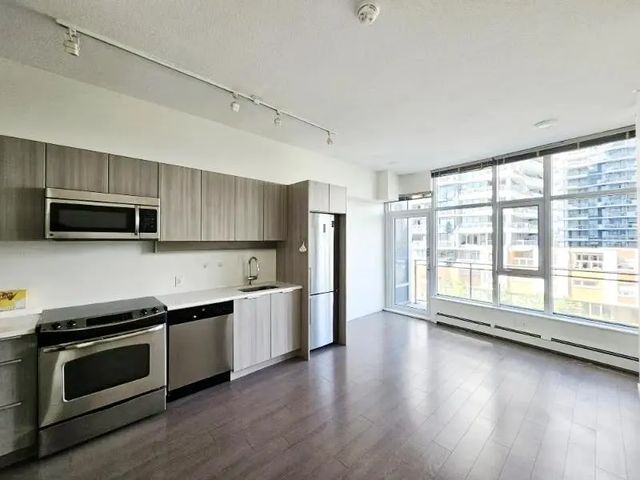 13308 Central Avenue 317, Surrey