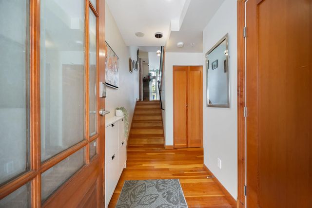 8 Renaissance Square 114, New Westminster