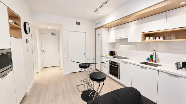 1661 Quebec Street 212, Vancouver