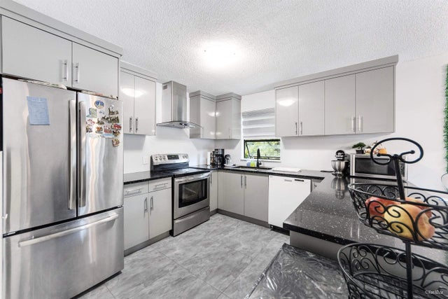 7131 133a Street 203, Surrey