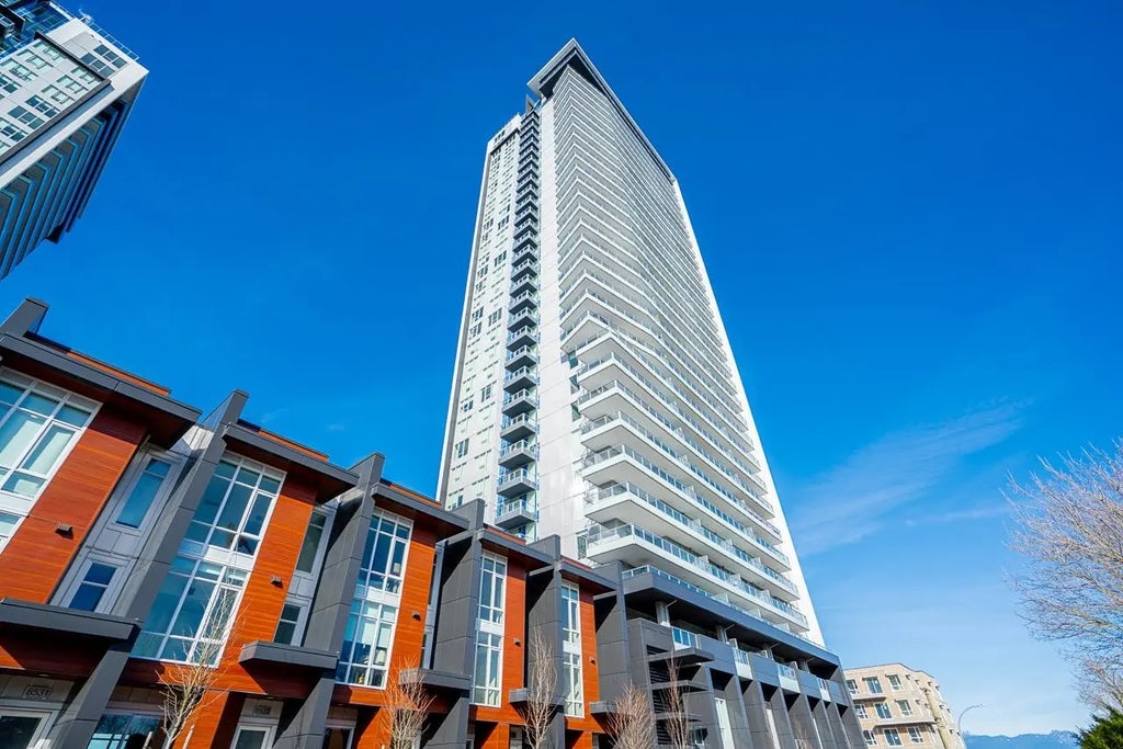 8551 201 Street 706, Langley