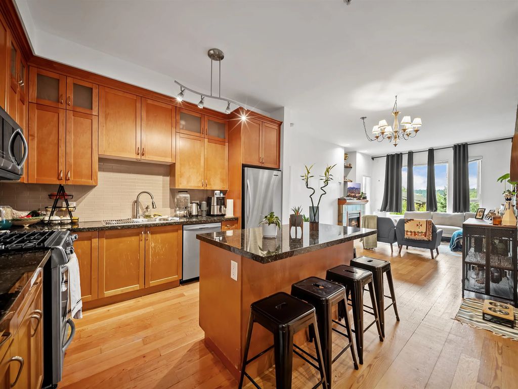 250 Salter Street 308, New Westminster