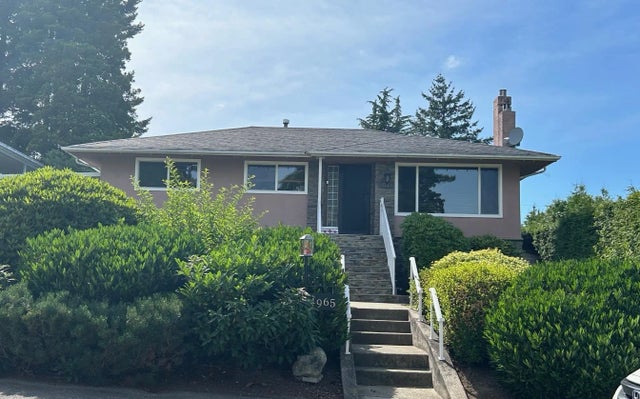 4965 Pioneer Avenue, Burnaby