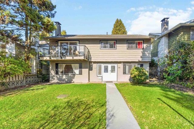 552 W 29th Street, North Vancouver