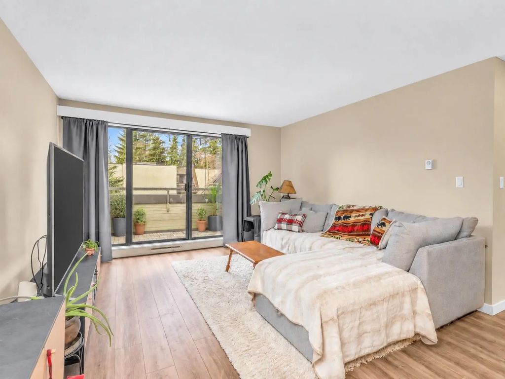 1210 Pacific Street 417, Coquitlam