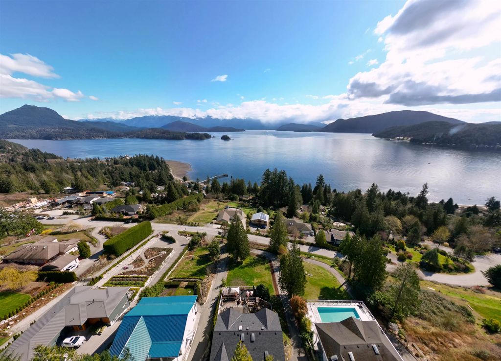 1205 St Andrews Road, Gibsons