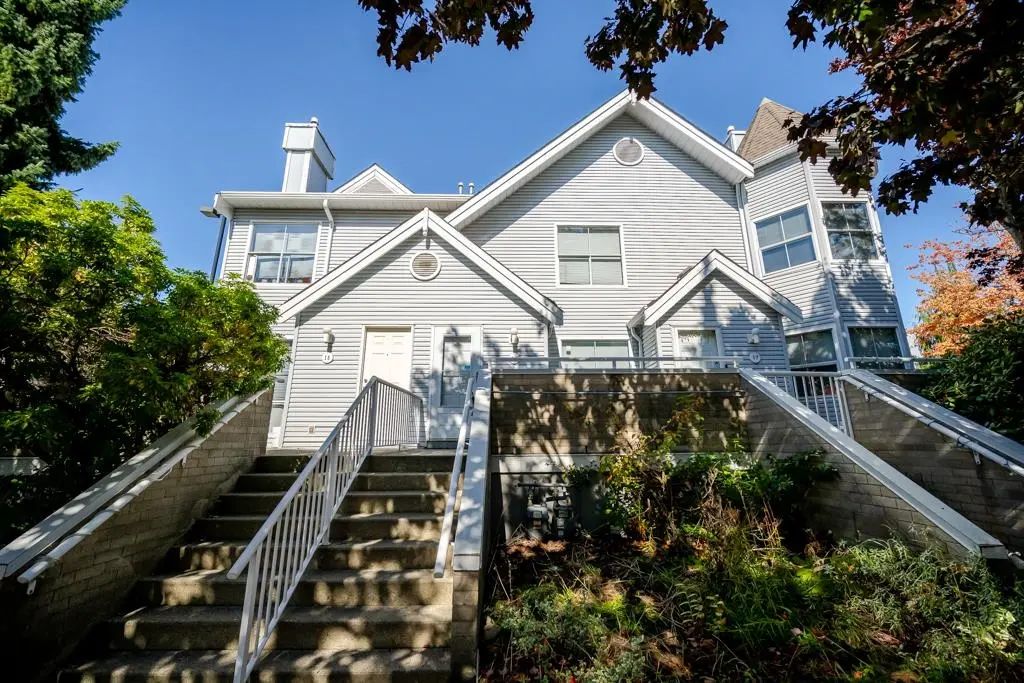 13713 72a Avenue 16, Surrey