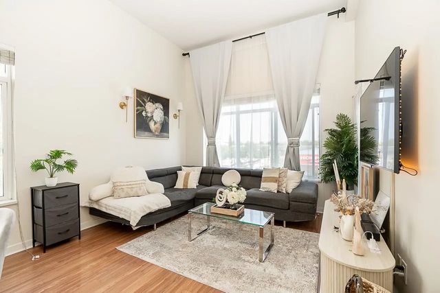 7511 120 Street 414, Delta