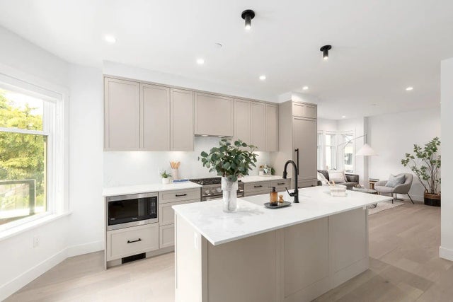 1967 Napier Street, Vancouver