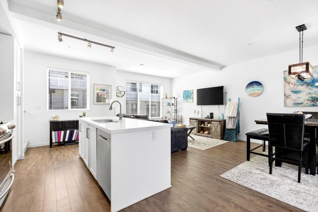 11272 240 Street 7, Maple Ridge
