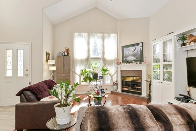 13911 16 Avenue 7, Surrey