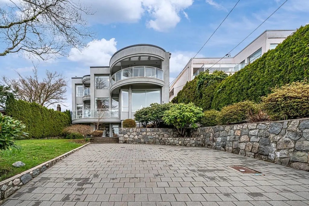 2135 Lawson Avenue, West Vancouver