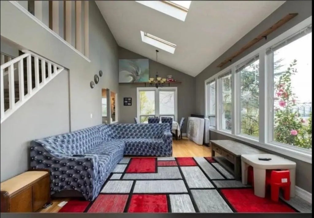 11378 River Road, Surrey