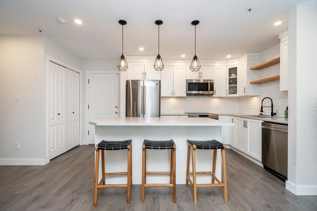 2968 Burlington Drive 105, Coquitlam