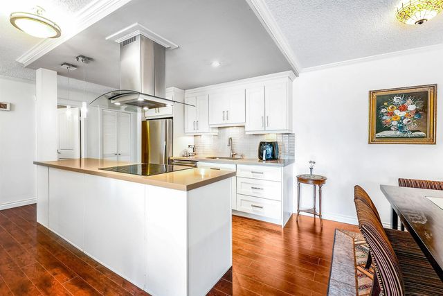 2020 Fullerton Avenue 306, North Vancouver