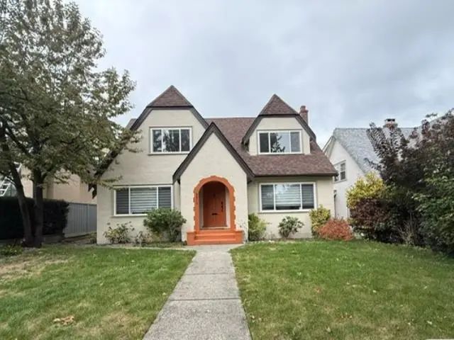 2675 W 33rd Avenue, Vancouver