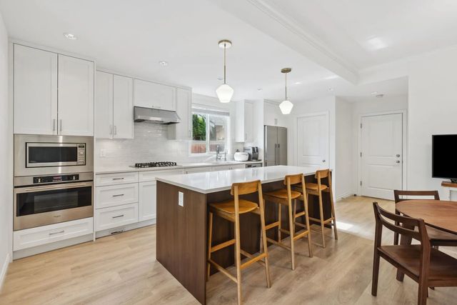 10611 Gilbert Road 11, Richmond