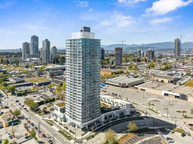 13685 102 Avenue 701, Surrey