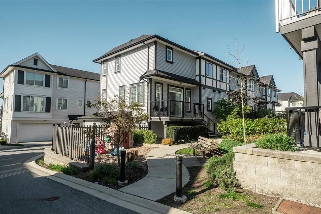 11272 240 Street 37, Maple Ridge