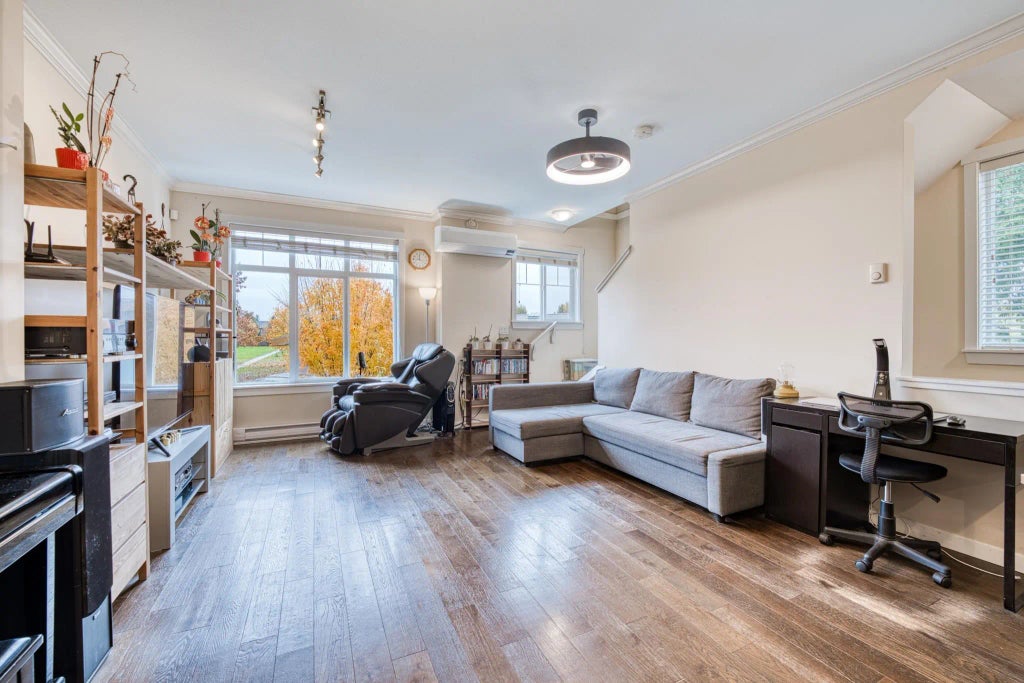 9580 Alberta Road 4, Richmond