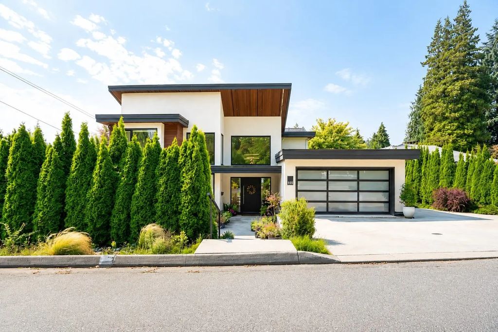 955 Forest Hills Drive, North Vancouver