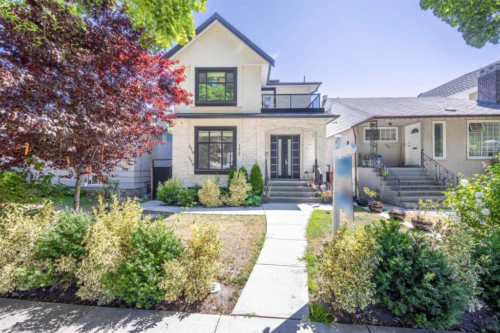 172 Ontario Place, Vancouver