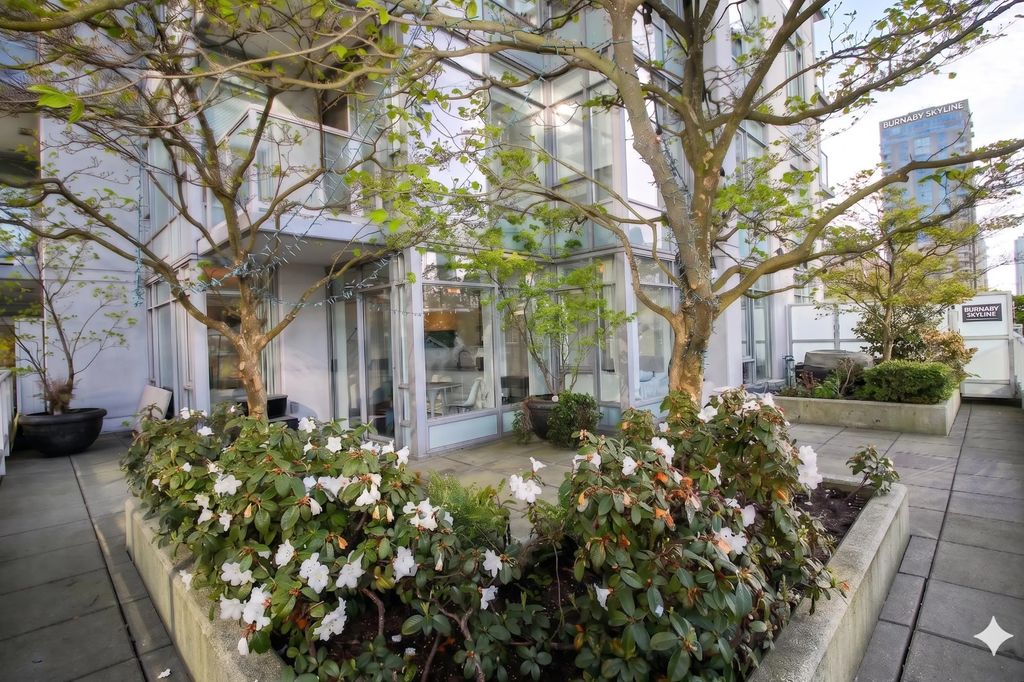 480 Robson Street 402, Vancouver