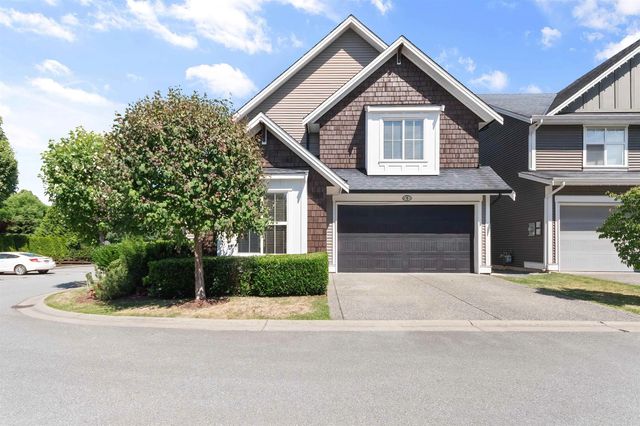 7891 211 Street 1, Langley