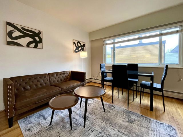 1985 W 8th Avenue 302, Vancouver