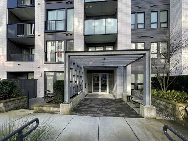 9228 Slopes Mews 309, Burnaby