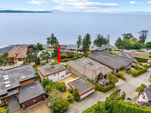 14471 Magdalen Crescent, White Rock