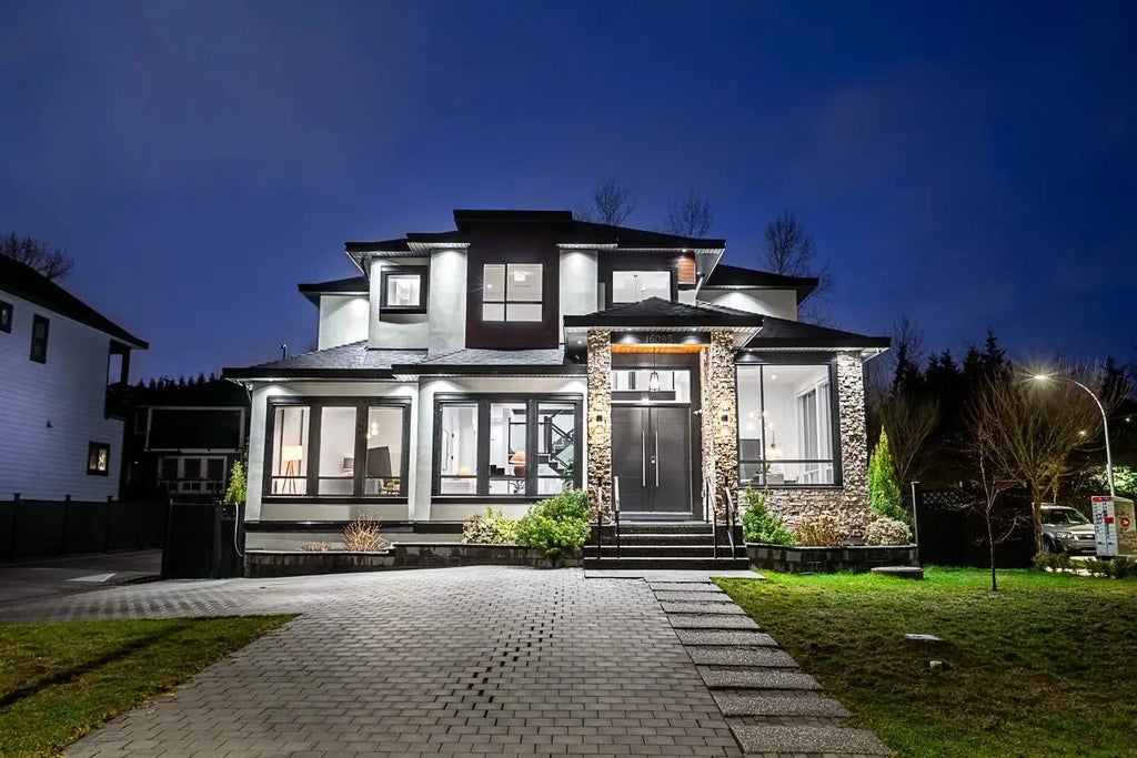 16095 102a Street, Surrey
