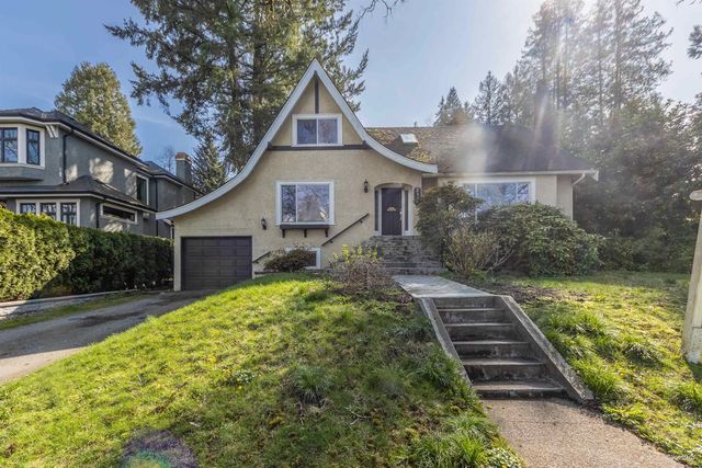 2146 W 33rd Avenue, Vancouver