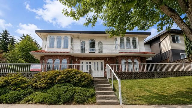5135 Marine Drive, Burnaby