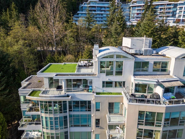 3105 Deer Ridge Drive 701, West Vancouver