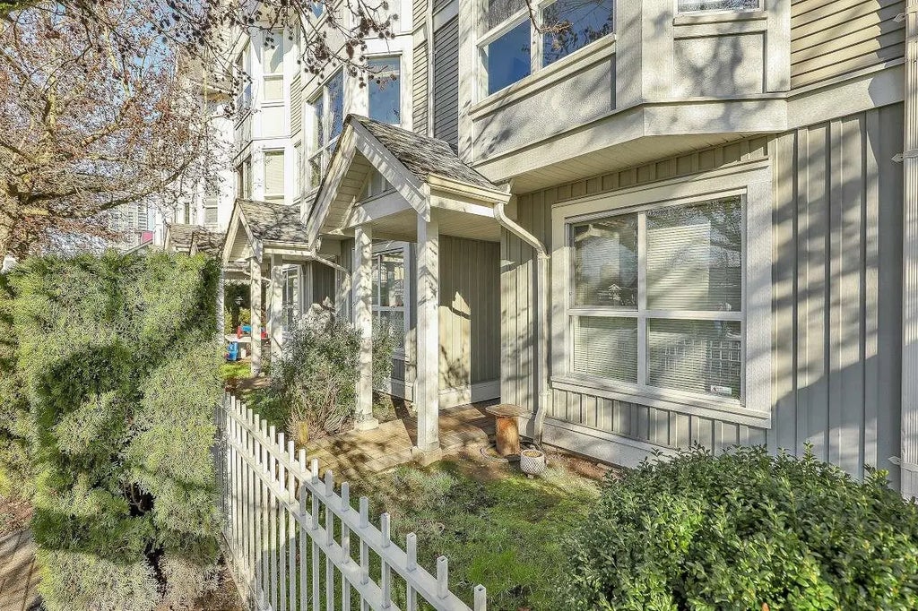 7370 Stride Avenue 40, Burnaby