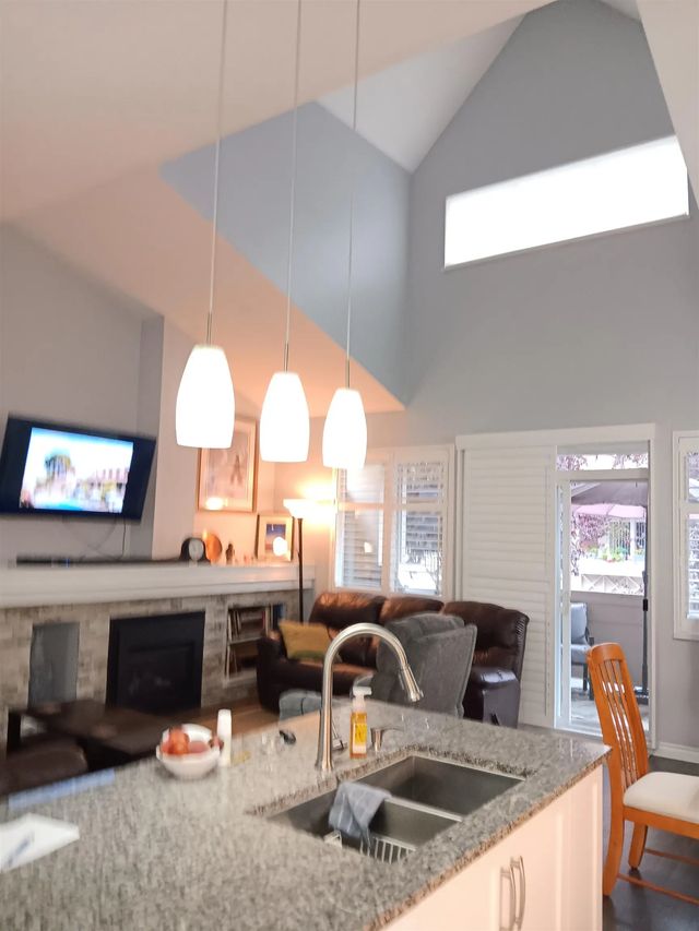 2588 152 Street 61, Surrey
