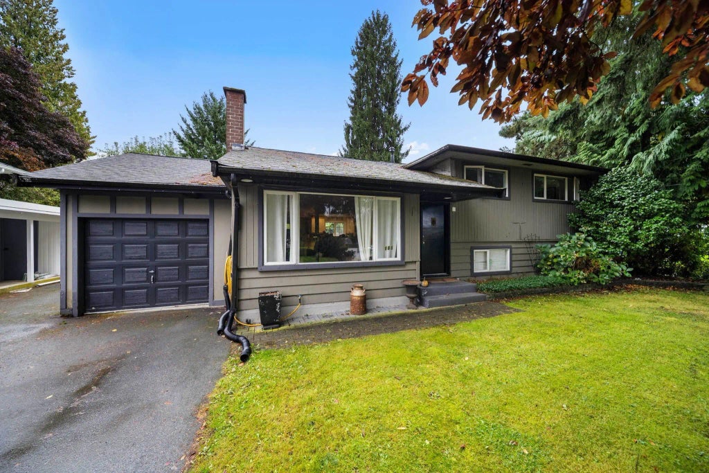 966 Dundonald Drive, Port Moody