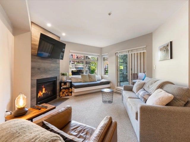 2050 Lake Placid Road 109, Whistler