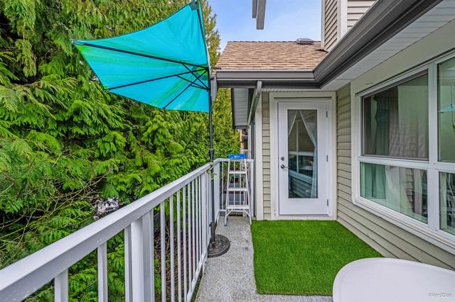 9688 148 Street 405, Surrey