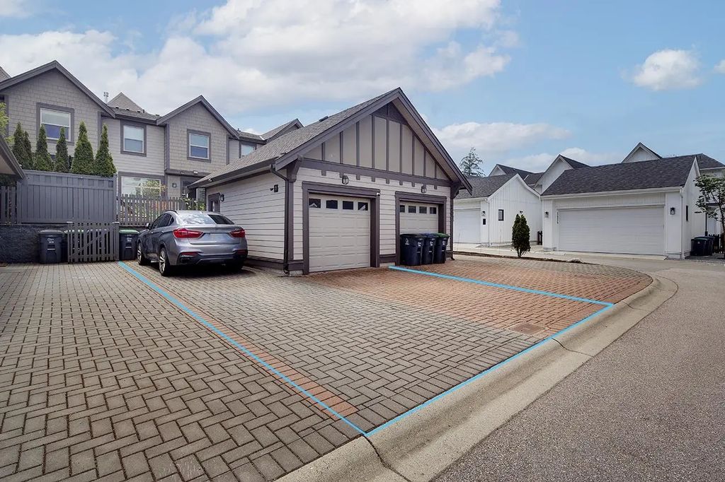 16439 24 Avenue, Surrey