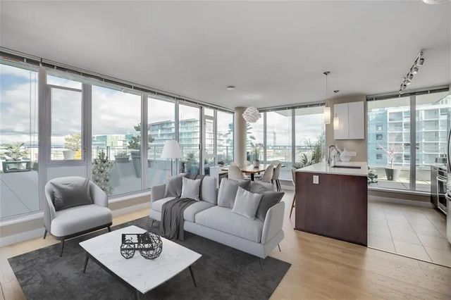 6200 River Road 1102, Richmond