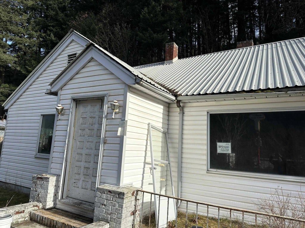 48130 Trans Canada Highway, Boston Bar / Lytton